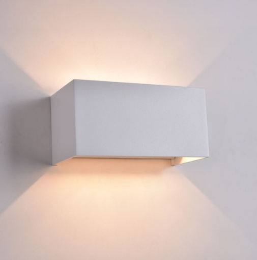 Immagine di Applique Squadrata Kendo Bianca 4 Luci Regolabili Led CCT IP65 ACB