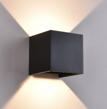 Immagine di Applique Esterni Cubo Kendo Nero Doppia Emissione Led 10x10 cm IP65 ACB